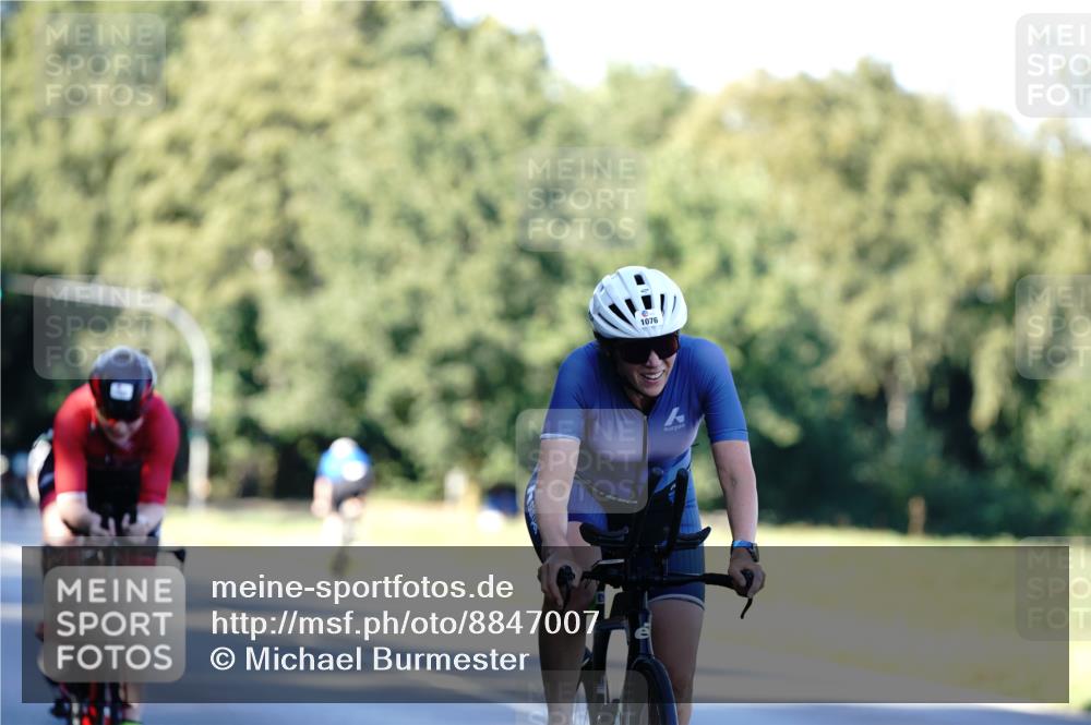 07.09.2025 - 19. Norderstedt Triathlon Michael Burmester http://msf.ph/oto/8847007 07.09.2025 16:13:24 Radfahren 1050, 1060, 1076, 1090, 1106, 1595 meine-sportfotos.de