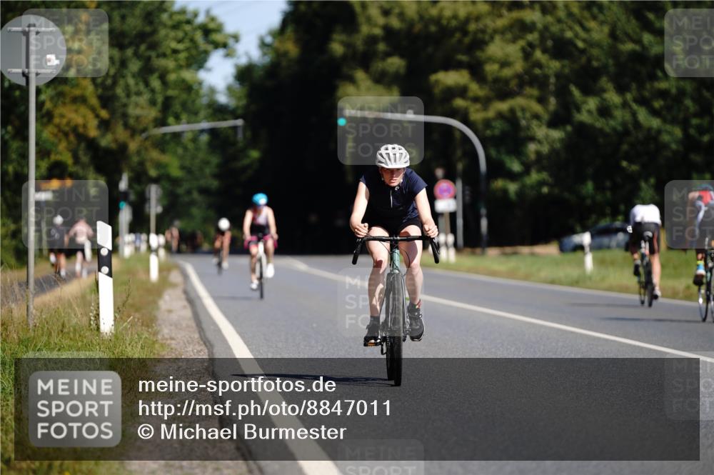07.09.2025 - 19. Norderstedt Triathlon Michael Burmester http://msf.ph/oto/8847011 07.09.2025 11:24:49 Radfahren 1257 meine-sportfotos.de
