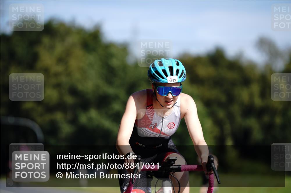 07.09.2025 - 19. Norderstedt Triathlon Michael Burmester http://msf.ph/oto/8847031 07.09.2025 11:24:56 Radfahren 1153, 1355 meine-sportfotos.de