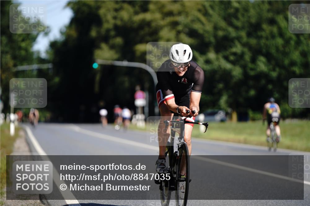 07.09.2025 - 19. Norderstedt Triathlon Michael Burmester http://msf.ph/oto/8847035 07.09.2025 11:24:58 Radfahren 1153, 1355 meine-sportfotos.de