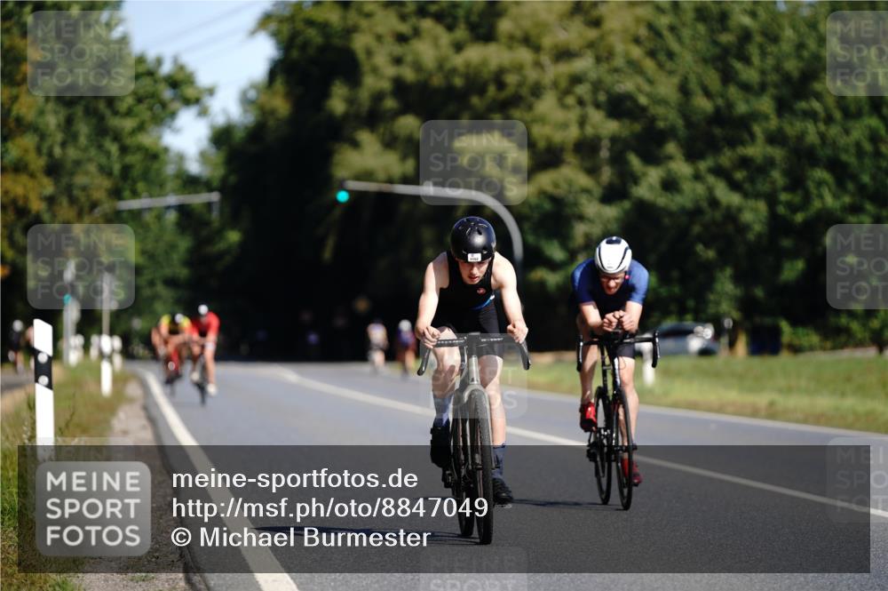07.09.2025 - 19. Norderstedt Triathlon Michael Burmester http://msf.ph/oto/8847049 07.09.2025 11:25:09 Radfahren 844, 1152 meine-sportfotos.de