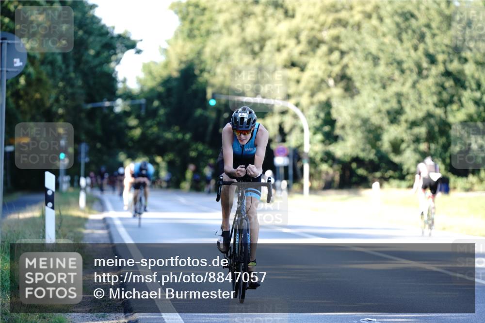 07.09.2025 - 19. Norderstedt Triathlon Michael Burmester http://msf.ph/oto/8847057 07.09.2025 16:13:43 Radfahren  meine-sportfotos.de
