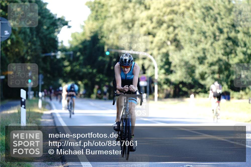 07.09.2025 - 19. Norderstedt Triathlon Michael Burmester http://msf.ph/oto/8847061 07.09.2025 16:13:43 Radfahren  meine-sportfotos.de