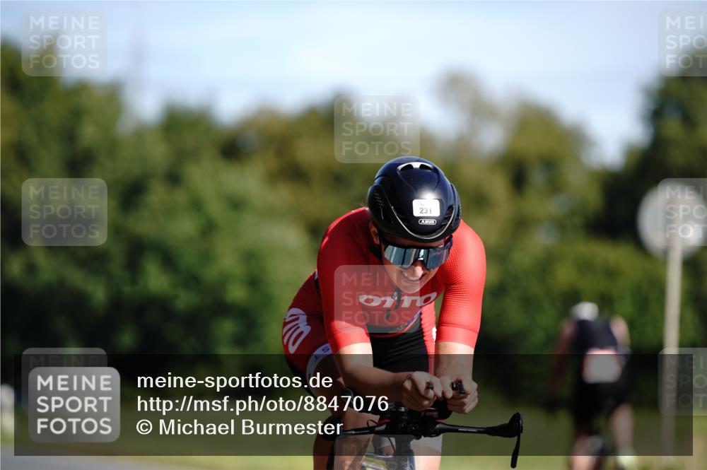 07.09.2025 - 19. Norderstedt Triathlon Michael Burmester http://msf.ph/oto/8847076 07.09.2025 11:25:16 Radfahren 231, 1335 meine-sportfotos.de