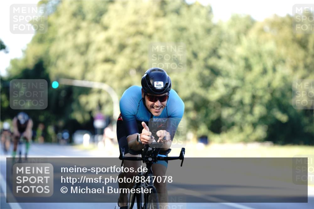 07.09.2025 - 19. Norderstedt Triathlon Michael Burmester http://msf.ph/oto/8847078 07.09.2025 16:13:47 Radfahren 1625 meine-sportfotos.de