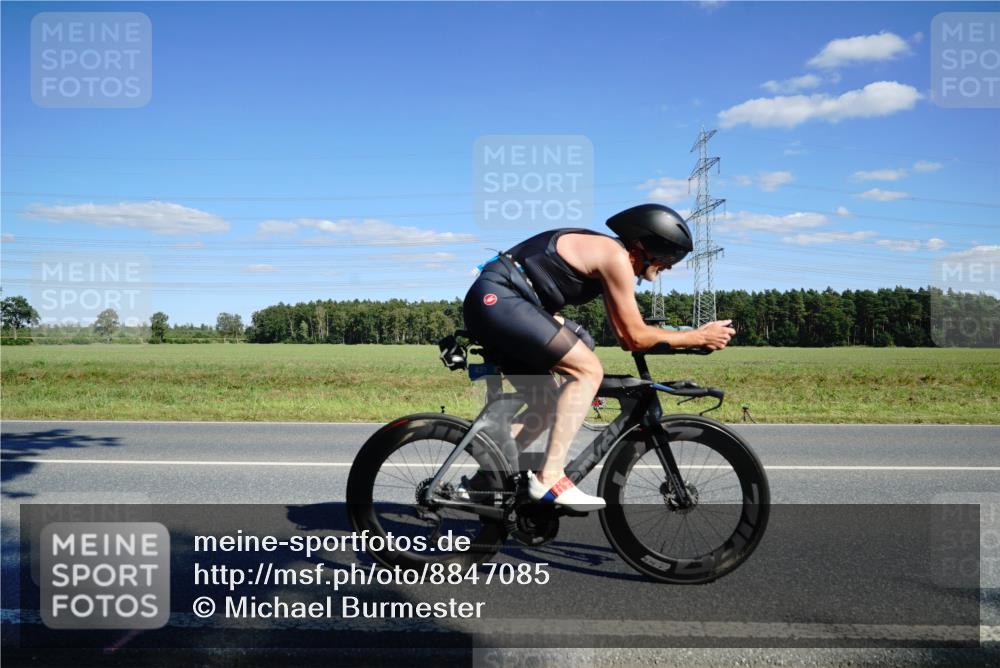 07.09.2025 - 19. Norderstedt Triathlon Michael Burmester http://msf.ph/oto/8847085 07.09.2025 15:20:53 Radfahren 431, 466, 477 meine-sportfotos.de