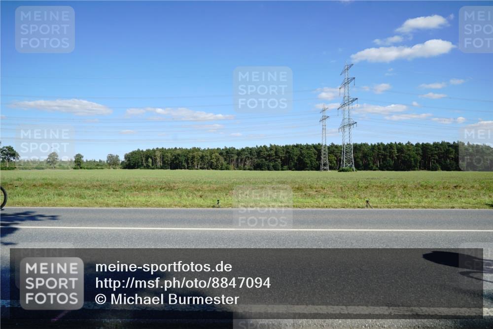 07.09.2025 - 19. Norderstedt Triathlon Michael Burmester http://msf.ph/oto/8847094 07.09.2025 15:21:00 Radfahren 903, 1427 meine-sportfotos.de