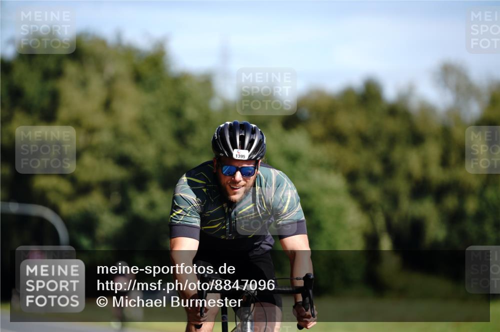 07.09.2025 - 19. Norderstedt Triathlon Michael Burmester http://msf.ph/oto/8847096 07.09.2025 11:25:21 Radfahren 1308, 1395 meine-sportfotos.de
