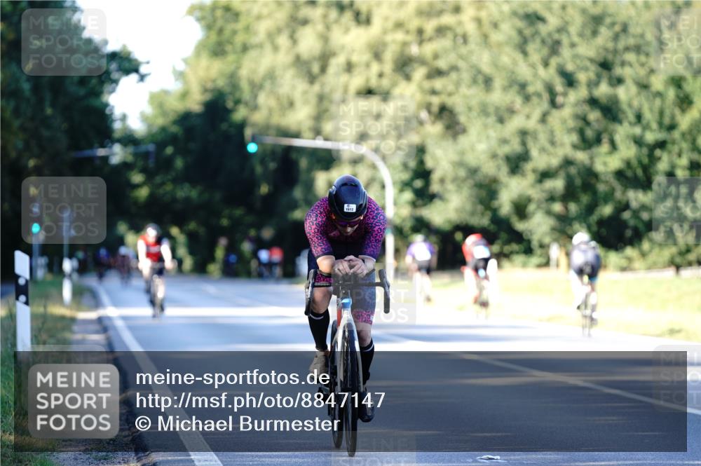 07.09.2025 - 19. Norderstedt Triathlon Michael Burmester http://msf.ph/oto/8847147 07.09.2025 16:14:13 Radfahren 1100, 1612 meine-sportfotos.de