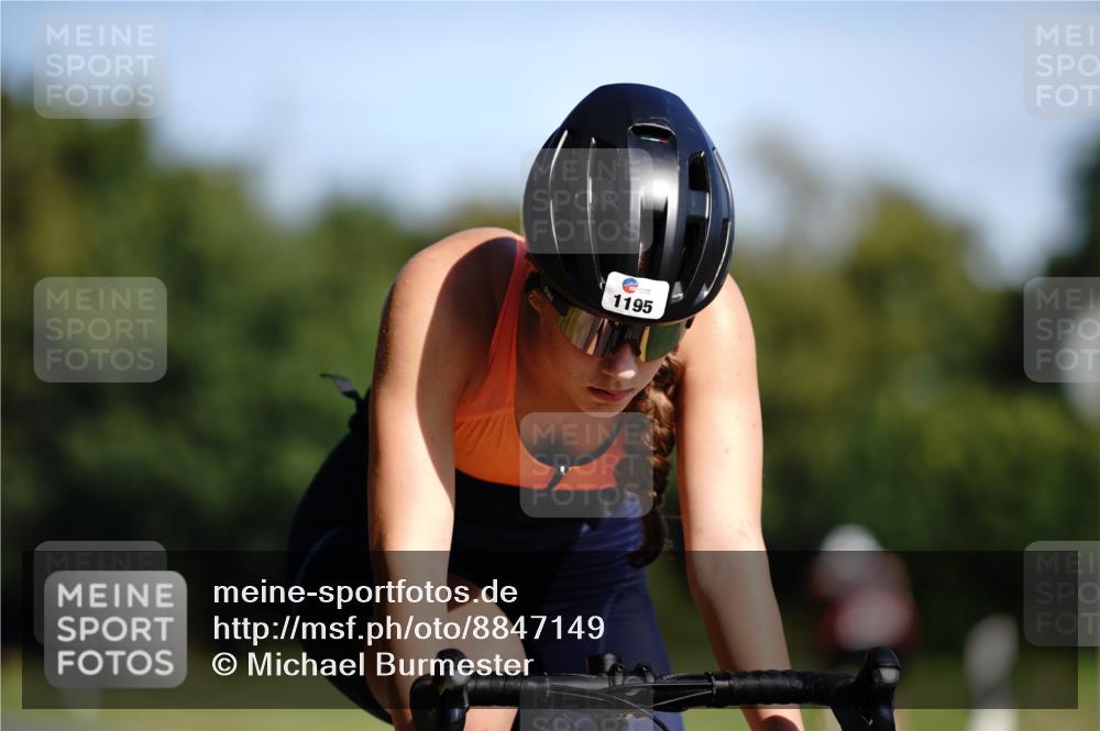 07.09.2025 - 19. Norderstedt Triathlon Michael Burmester http://msf.ph/oto/8847149 07.09.2025 11:25:50 Radfahren 1195 meine-sportfotos.de