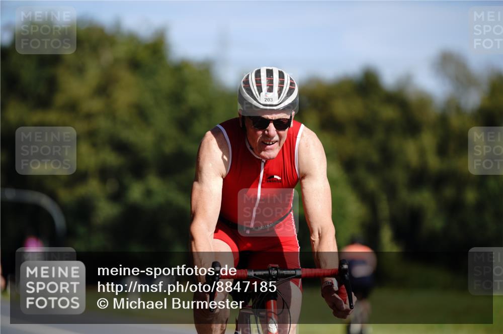 07.09.2025 - 19. Norderstedt Triathlon Michael Burmester http://msf.ph/oto/8847185 07.09.2025 11:26:10 Radfahren 203, 1187, 1383 meine-sportfotos.de