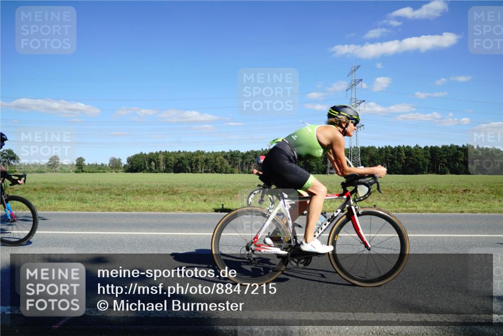 07.09.2025 - 19. Norderstedt Triathlon Michael Burmester http://msf.ph/oto/8847215 07.09.2025 15:22:17 Radfahren 440, 472, 474, 932 meine-sportfotos.de