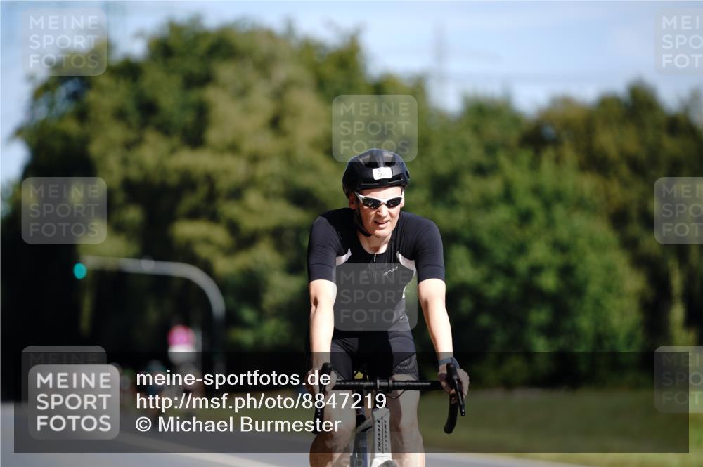 07.09.2025 - 19. Norderstedt Triathlon Michael Burmester http://msf.ph/oto/8847219 07.09.2025 11:26:29 Radfahren 306 meine-sportfotos.de