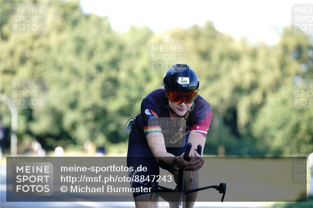 07.09.2025 - 19. Norderstedt Triathlon Michael Burmester http://msf.ph/oto/8847243 07.09.2025 16:14:41 Radfahren 1049, 1613 meine-sportfotos.de
