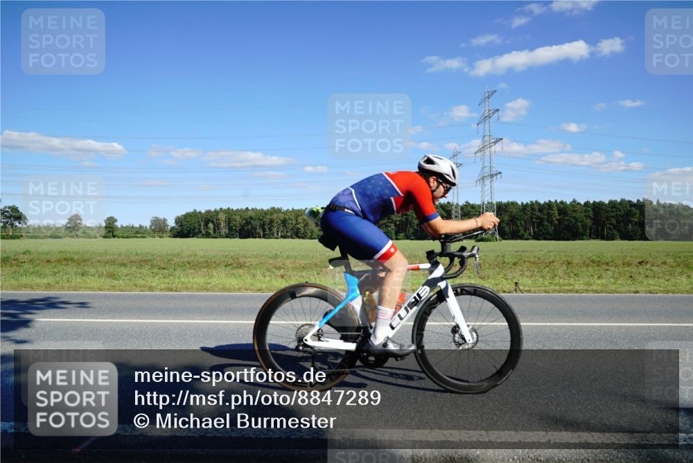 07.09.2025 - 19. Norderstedt Triathlon Michael Burmester http://msf.ph/oto/8847289 07.09.2025 15:23:05 Radfahren 1496 meine-sportfotos.de