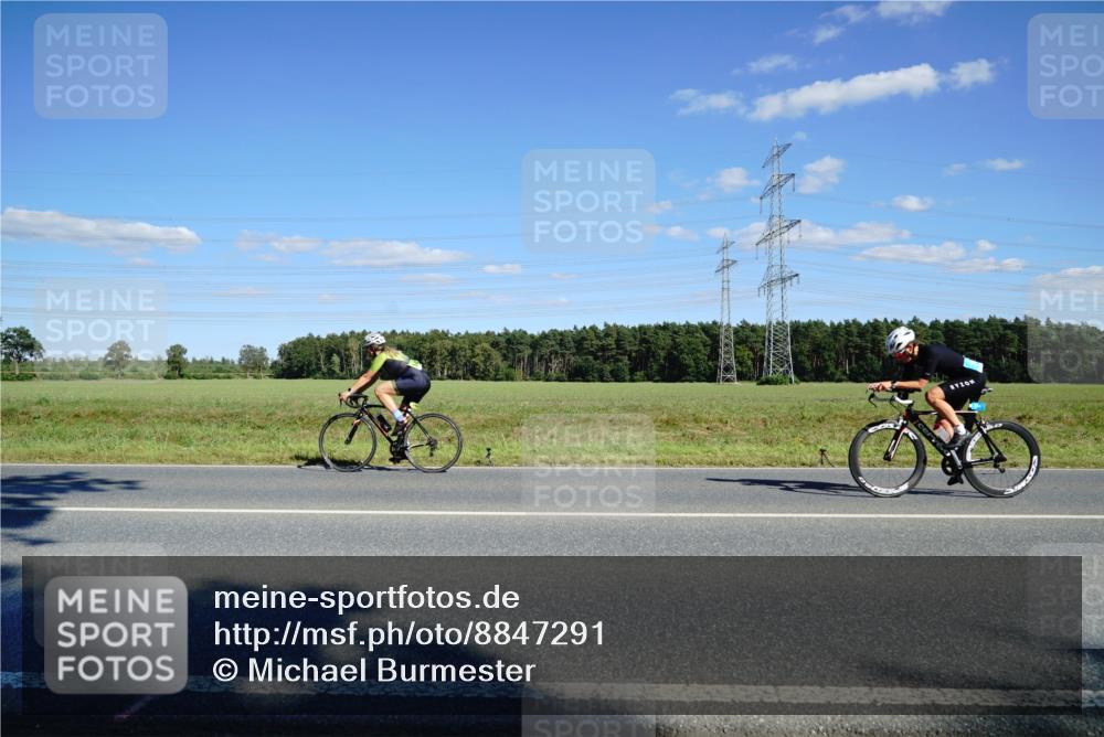 07.09.2025 - 19. Norderstedt Triathlon Michael Burmester http://msf.ph/oto/8847291 07.09.2025 15:23:07 Radfahren 1496 meine-sportfotos.de