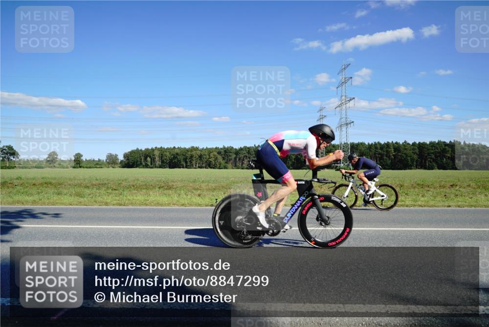 07.09.2025 - 19. Norderstedt Triathlon Michael Burmester http://msf.ph/oto/8847299 07.09.2025 15:23:18 Radfahren 1530, 1544 meine-sportfotos.de