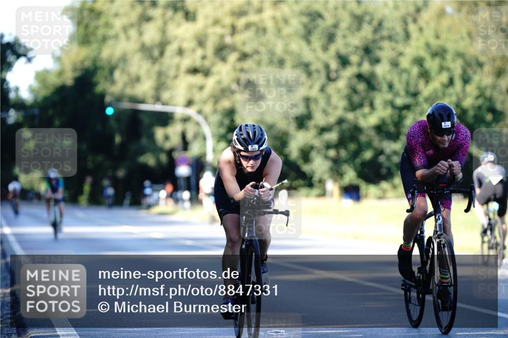 07.09.2025 - 19. Norderstedt Triathlon Michael Burmester http://msf.ph/oto/8847331 07.09.2025 16:15:04 Radfahren 1043, 1614 meine-sportfotos.de
