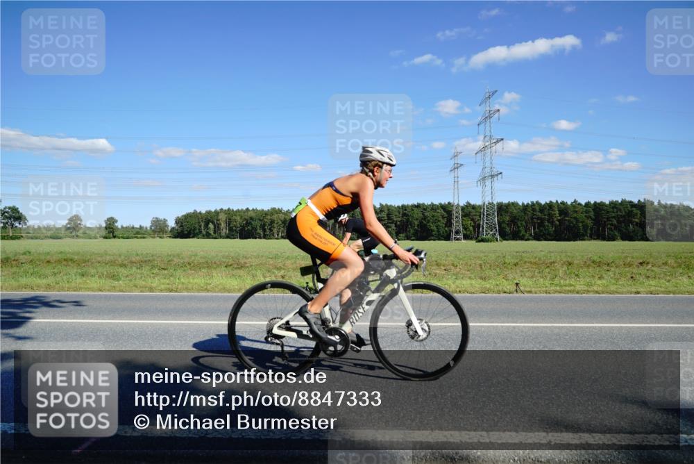07.09.2025 - 19. Norderstedt Triathlon Michael Burmester http://msf.ph/oto/8847333 07.09.2025 15:23:51 Radfahren 457, 1429 meine-sportfotos.de