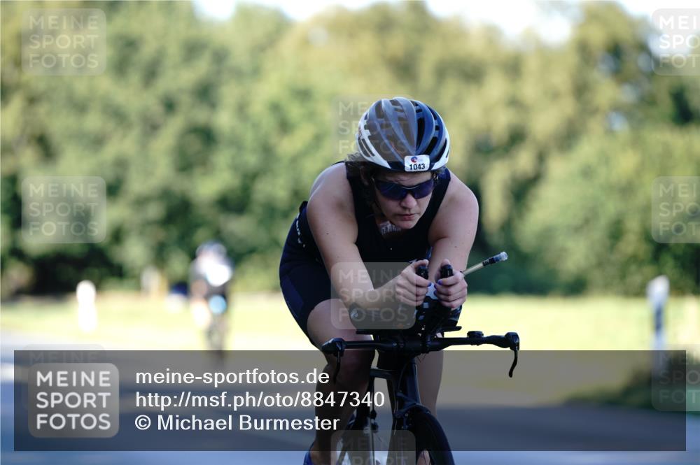 07.09.2025 - 19. Norderstedt Triathlon Michael Burmester http://msf.ph/oto/8847340 07.09.2025 16:15:05 Radfahren 1043, 1614 meine-sportfotos.de