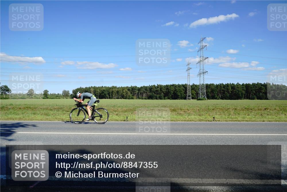 07.09.2025 - 19. Norderstedt Triathlon Michael Burmester http://msf.ph/oto/8847355 07.09.2025 15:24:07 Radfahren  meine-sportfotos.de