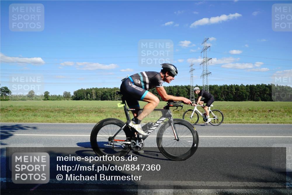 07.09.2025 - 19. Norderstedt Triathlon Michael Burmester http://msf.ph/oto/8847360 07.09.2025 15:24:17 Radfahren 458, 1484 meine-sportfotos.de