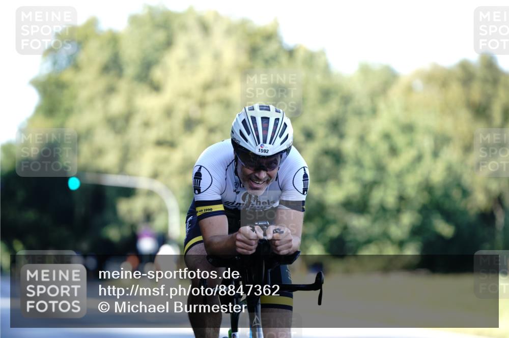 07.09.2025 - 19. Norderstedt Triathlon Michael Burmester http://msf.ph/oto/8847362 07.09.2025 16:15:15 Radfahren 1592 meine-sportfotos.de