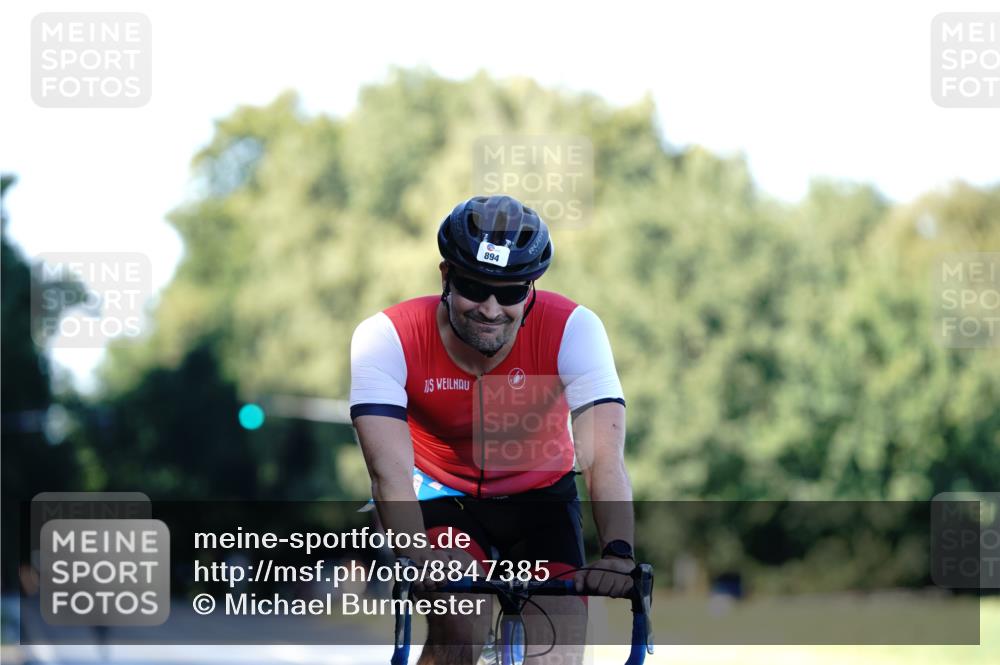 07.09.2025 - 19. Norderstedt Triathlon Michael Burmester http://msf.ph/oto/8847385 07.09.2025 16:15:24 Radfahren 873, 894 meine-sportfotos.de
