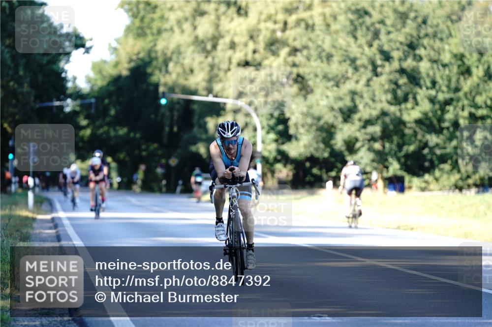 07.09.2025 - 19. Norderstedt Triathlon Michael Burmester http://msf.ph/oto/8847392 07.09.2025 16:15:29 Radfahren 1620 meine-sportfotos.de
