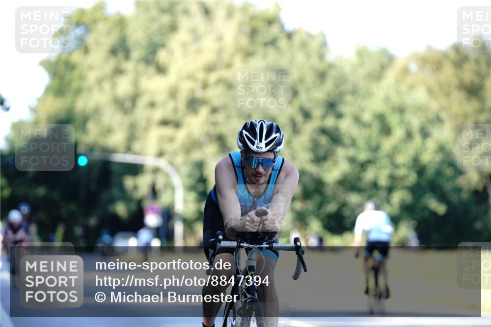 07.09.2025 - 19. Norderstedt Triathlon Michael Burmester http://msf.ph/oto/8847394 07.09.2025 16:15:31 Radfahren 1620 meine-sportfotos.de
