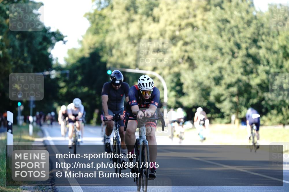 07.09.2025 - 19. Norderstedt Triathlon Michael Burmester http://msf.ph/oto/8847405 07.09.2025 16:15:35 Radfahren 1074, 1442 meine-sportfotos.de