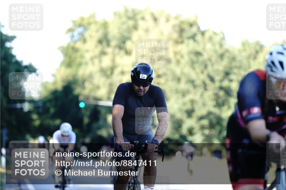 07.09.2025 - 19. Norderstedt Triathlon Michael Burmester http://msf.ph/oto/8847411 07.09.2025 16:15:36 Radfahren 1069, 1074, 1442, 1577 meine-sportfotos.de