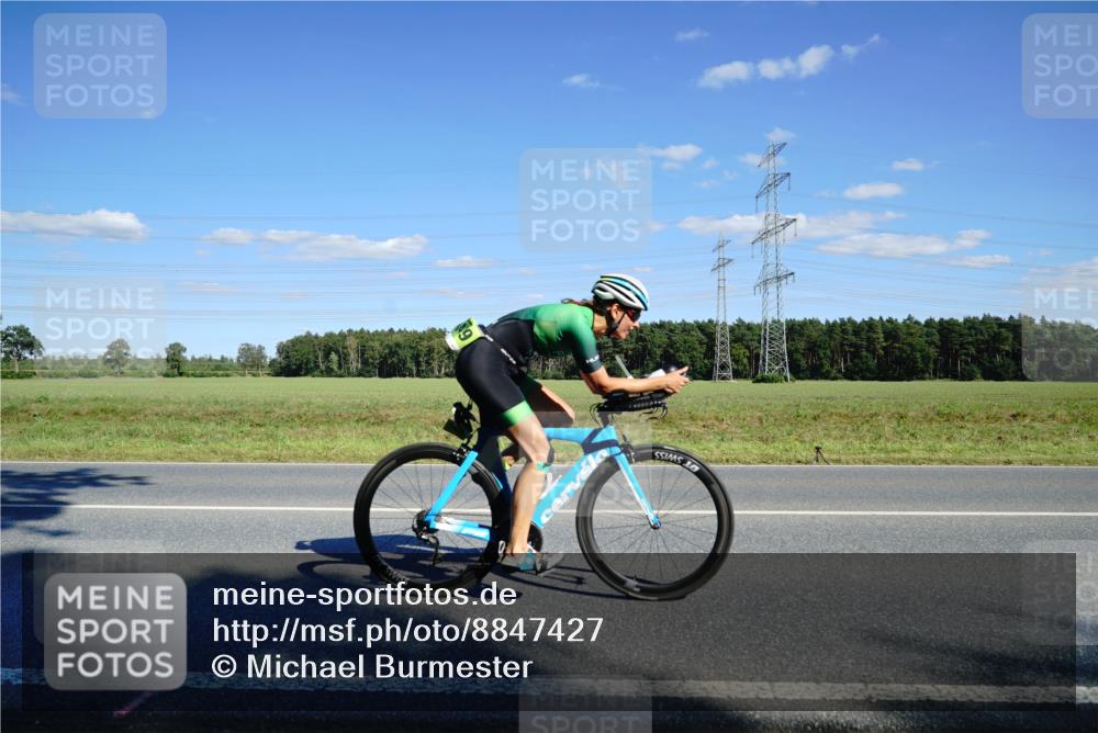 07.09.2025 - 19. Norderstedt Triathlon Michael Burmester http://msf.ph/oto/8847427 07.09.2025 15:25:00 Radfahren 1489 meine-sportfotos.de