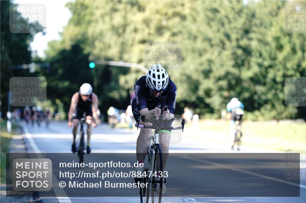 07.09.2025 - 19. Norderstedt Triathlon Michael Burmester http://msf.ph/oto/8847433 07.09.2025 16:15:39 Radfahren 1069, 1074, 1087, 1410, 1442, 1577 meine-sportfotos.de