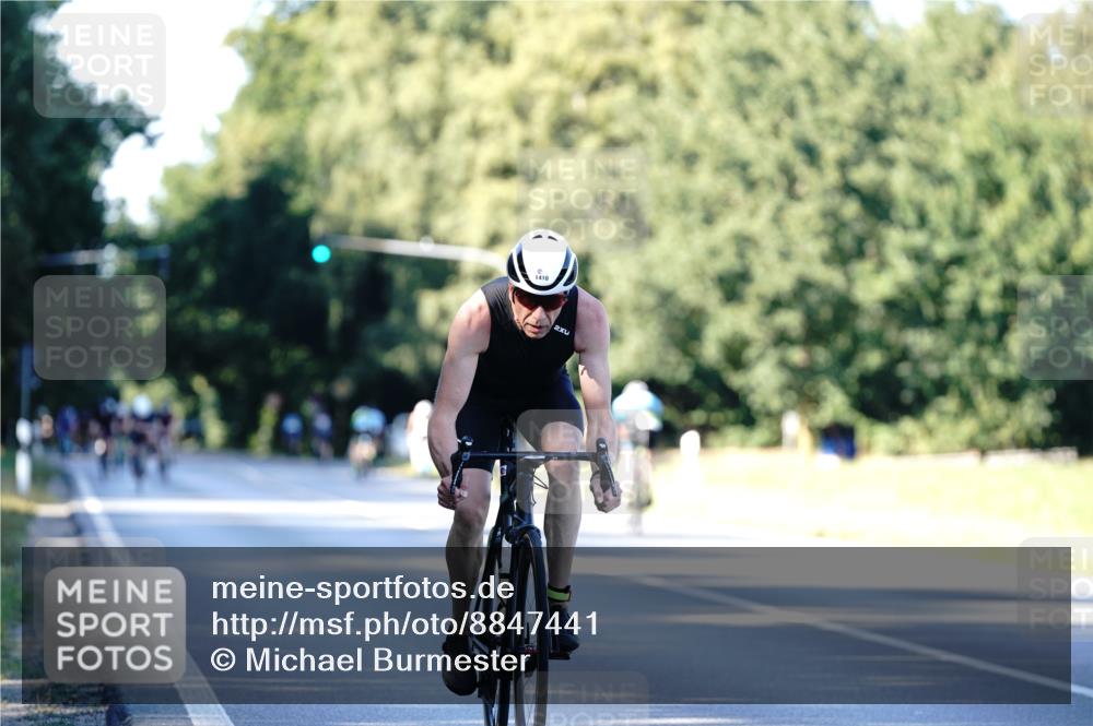 07.09.2025 - 19. Norderstedt Triathlon Michael Burmester http://msf.ph/oto/8847441 07.09.2025 16:15:41 Radfahren 1069, 1087, 1410, 1577 meine-sportfotos.de