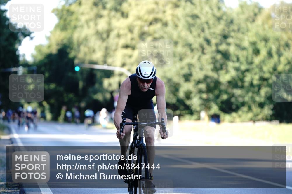07.09.2025 - 19. Norderstedt Triathlon Michael Burmester http://msf.ph/oto/8847444 07.09.2025 16:15:41 Radfahren 1069, 1087, 1410, 1577 meine-sportfotos.de