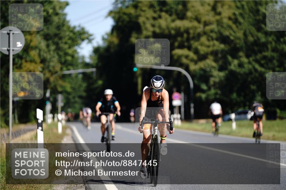 07.09.2025 - 19. Norderstedt Triathlon Michael Burmester http://msf.ph/oto/8847445 07.09.2025 11:27:47 Radfahren 1168 meine-sportfotos.de