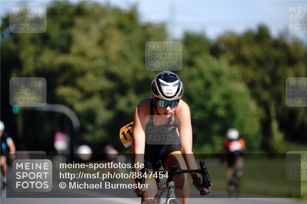 07.09.2025 - 19. Norderstedt Triathlon Michael Burmester http://msf.ph/oto/8847454 07.09.2025 11:27:48 Radfahren 1168 meine-sportfotos.de