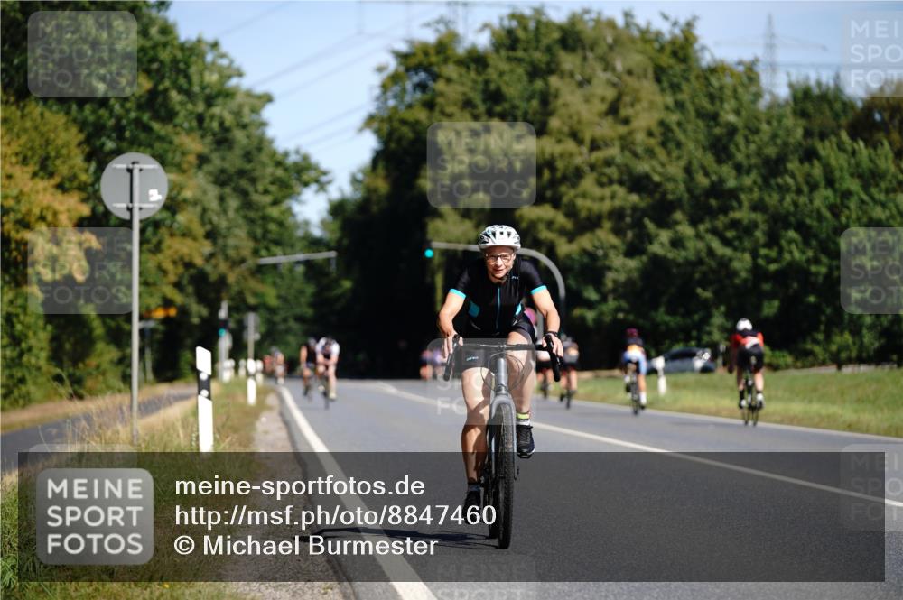 07.09.2025 - 19. Norderstedt Triathlon Michael Burmester http://msf.ph/oto/8847460 07.09.2025 11:27:50 Radfahren 1168, 1301 meine-sportfotos.de