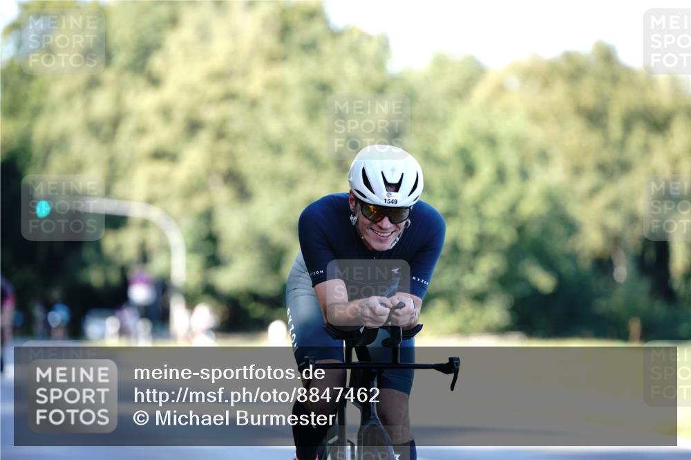 07.09.2025 - 19. Norderstedt Triathlon Michael Burmester http://msf.ph/oto/8847462 07.09.2025 16:15:49 Radfahren 1409, 1549 meine-sportfotos.de