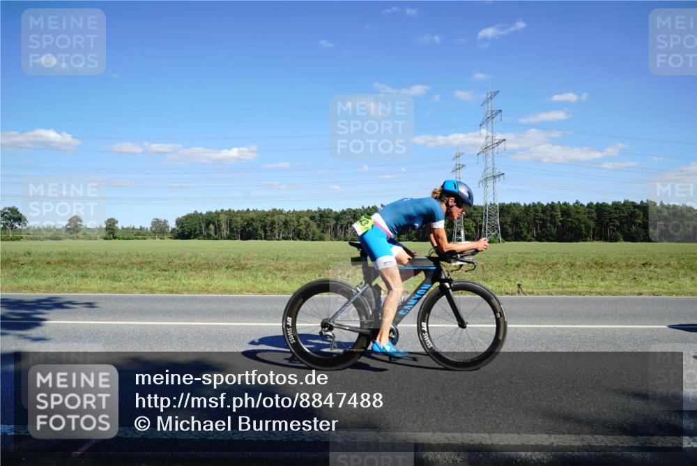 07.09.2025 - 19. Norderstedt Triathlon Michael Burmester http://msf.ph/oto/8847488 07.09.2025 15:25:53 Radfahren 406, 443, 893, 910, 1432, 1510, 1514, 1531 meine-sportfotos.de
