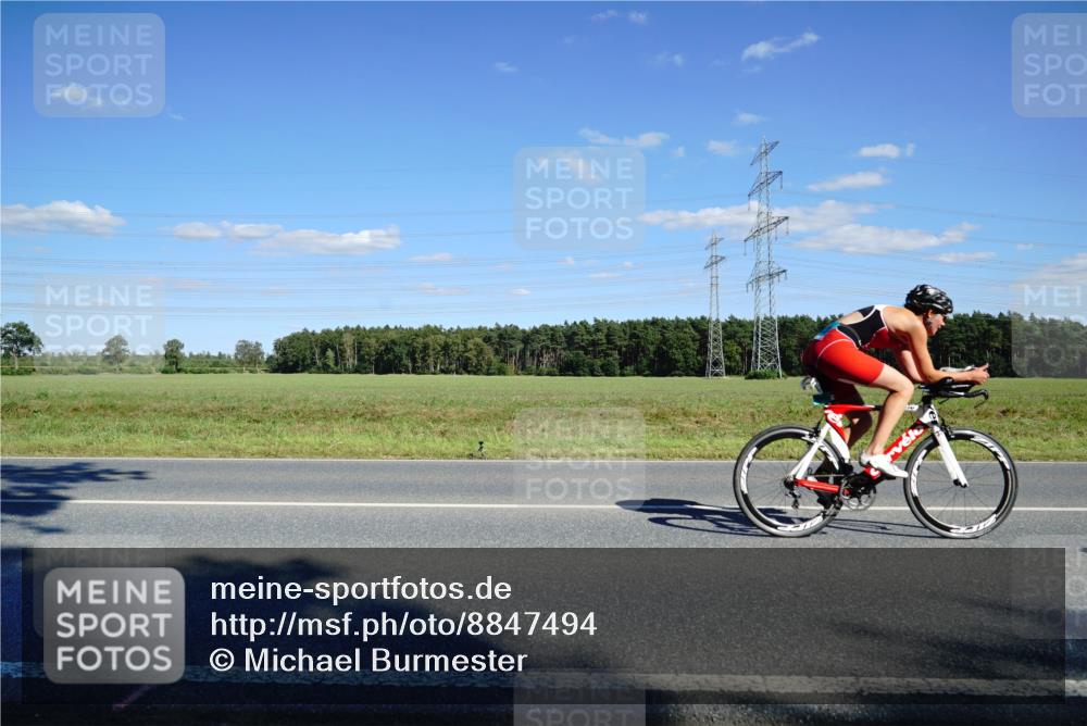 07.09.2025 - 19. Norderstedt Triathlon Michael Burmester http://msf.ph/oto/8847494 07.09.2025 15:25:56 Radfahren 405, 406, 443, 447, 910, 1432, 1510, 1514, 1531 meine-sportfotos.de