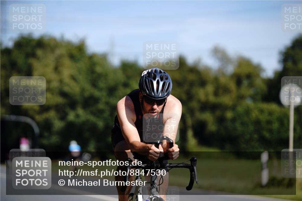 07.09.2025 - 19. Norderstedt Triathlon Michael Burmester http://msf.ph/oto/8847530 07.09.2025 11:28:13 Radfahren 204, 746 meine-sportfotos.de