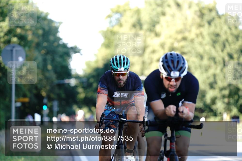 07.09.2025 - 19. Norderstedt Triathlon Michael Burmester http://msf.ph/oto/8847535 07.09.2025 16:16:00 Radfahren 509, 870, 1435, 1550, 1553, 1564 meine-sportfotos.de
