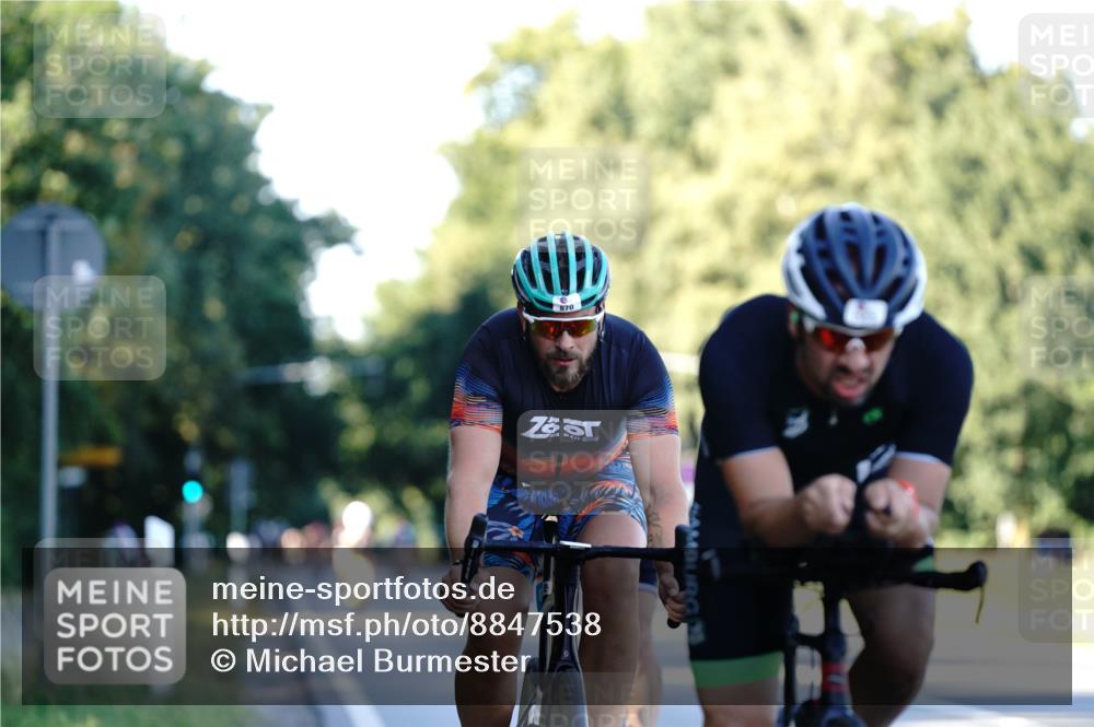 07.09.2025 - 19. Norderstedt Triathlon Michael Burmester http://msf.ph/oto/8847538 07.09.2025 16:16:00 Radfahren 509, 870, 1435, 1550, 1553, 1564 meine-sportfotos.de