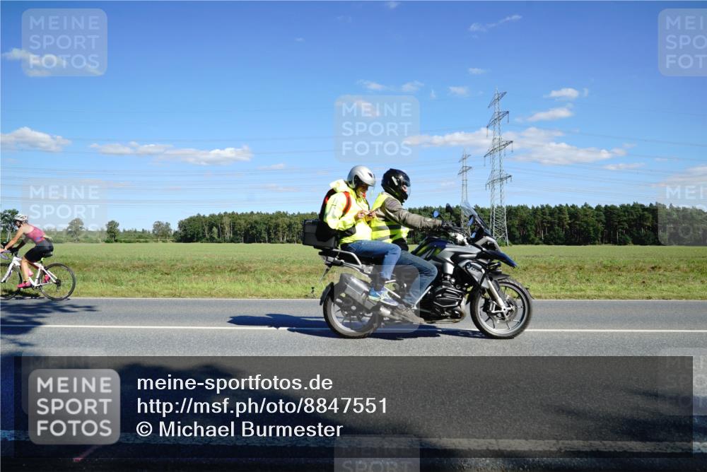 07.09.2025 - 19. Norderstedt Triathlon Michael Burmester http://msf.ph/oto/8847551 07.09.2025 15:26:28 Radfahren 1405, 1442 meine-sportfotos.de
