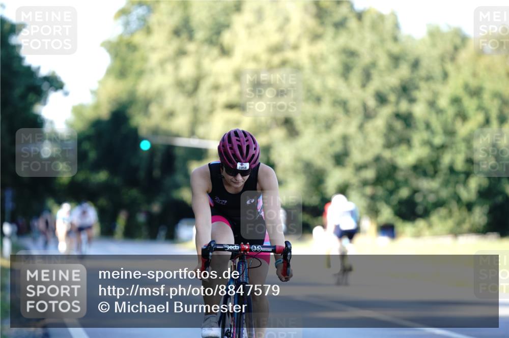 07.09.2025 - 19. Norderstedt Triathlon Michael Burmester http://msf.ph/oto/8847579 07.09.2025 16:16:13 Radfahren 1058, 1631 meine-sportfotos.de