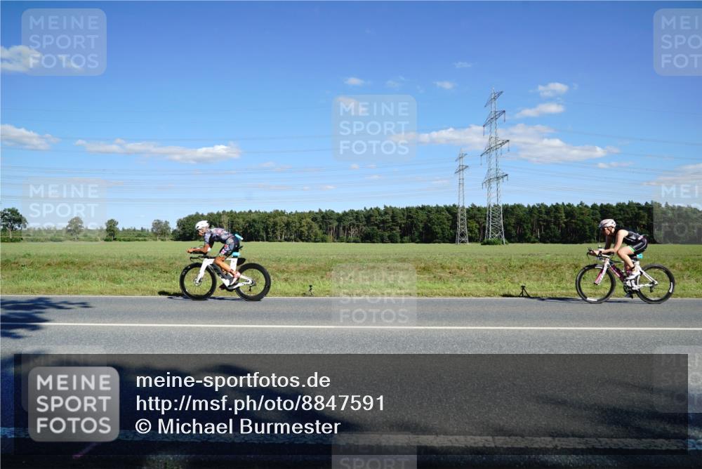 07.09.2025 - 19. Norderstedt Triathlon Michael Burmester http://msf.ph/oto/8847591 07.09.2025 15:26:59 Radfahren  meine-sportfotos.de