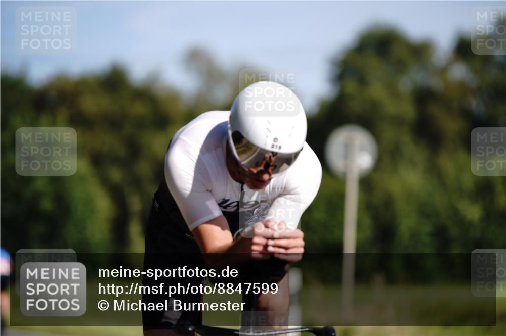 07.09.2025 - 19. Norderstedt Triathlon Michael Burmester http://msf.ph/oto/8847599 07.09.2025 11:29:21 Radfahren 819, 1173, 1228 meine-sportfotos.de