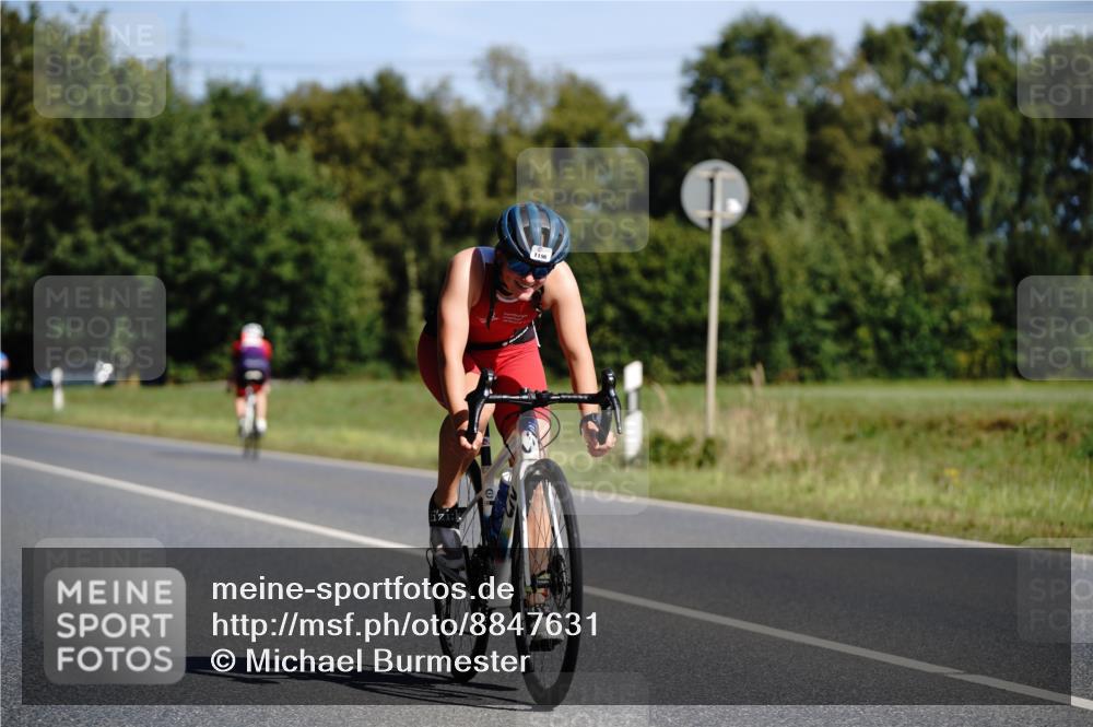 07.09.2025 - 19. Norderstedt Triathlon Michael Burmester http://msf.ph/oto/8847631 07.09.2025 11:29:25 Radfahren 1196, 1228 meine-sportfotos.de